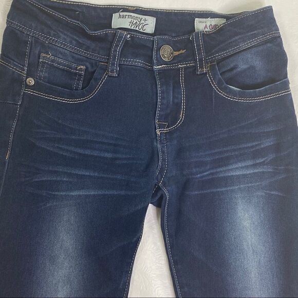 Harmony & Havoc | Skinny Stretch Jeans - Picture 3 of 8